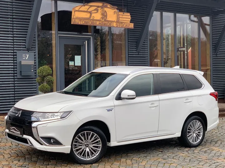 Mitsubishi Plug-in Hybrid Outlander