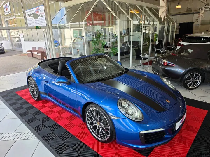 Porsche 911