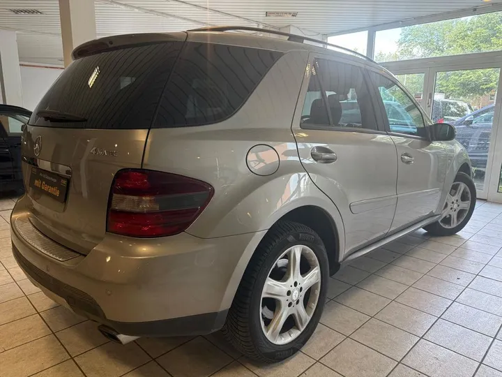 Mercedes-Benz ML 320