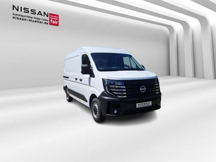 Nissan Interstar