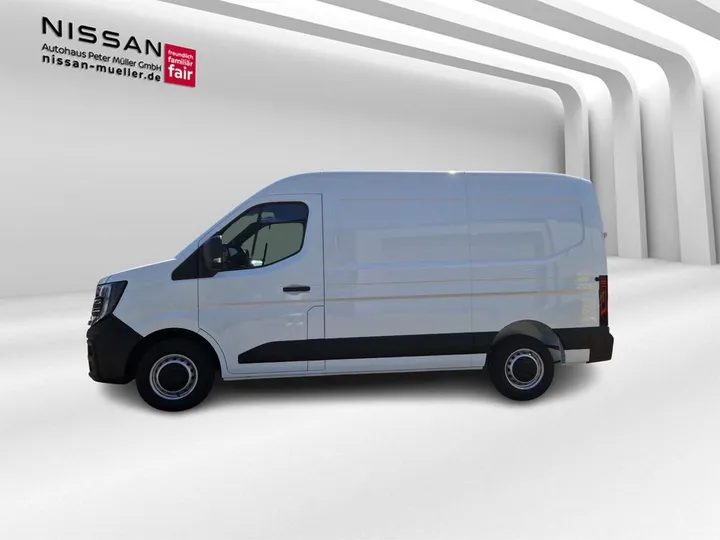 Nissan Interstar