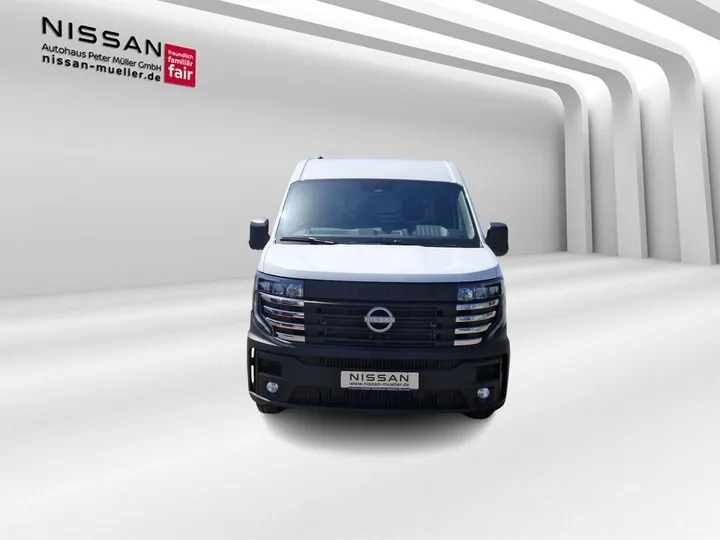 Nissan Interstar
