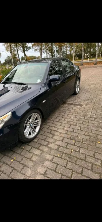 BMW 525