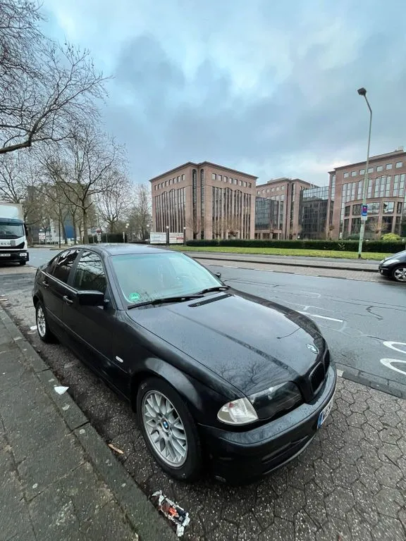 BMW 318