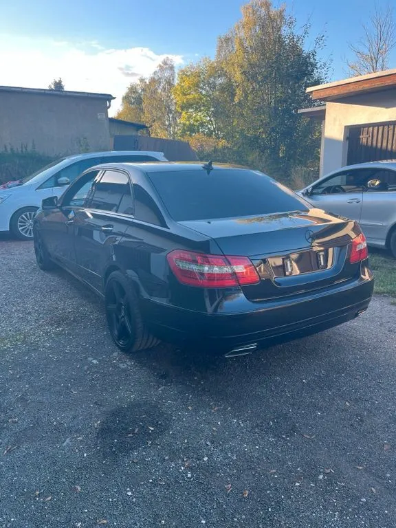 Mercedes-Benz E 250