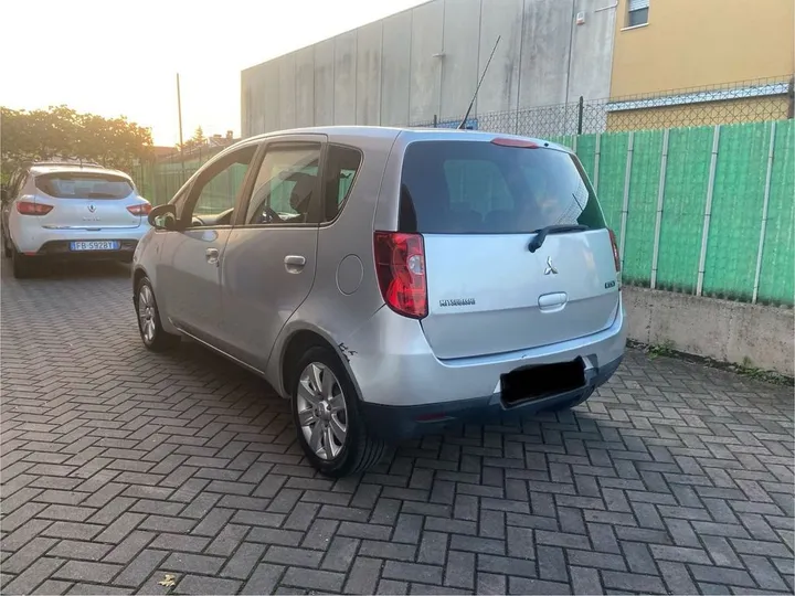 Mitsubishi Colt