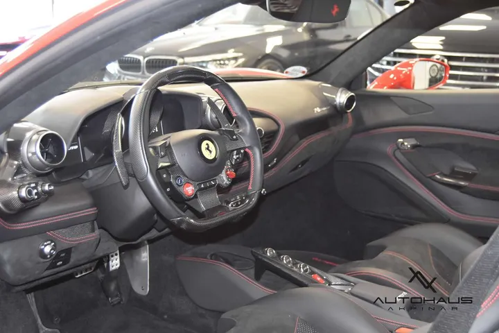Ferrari F8