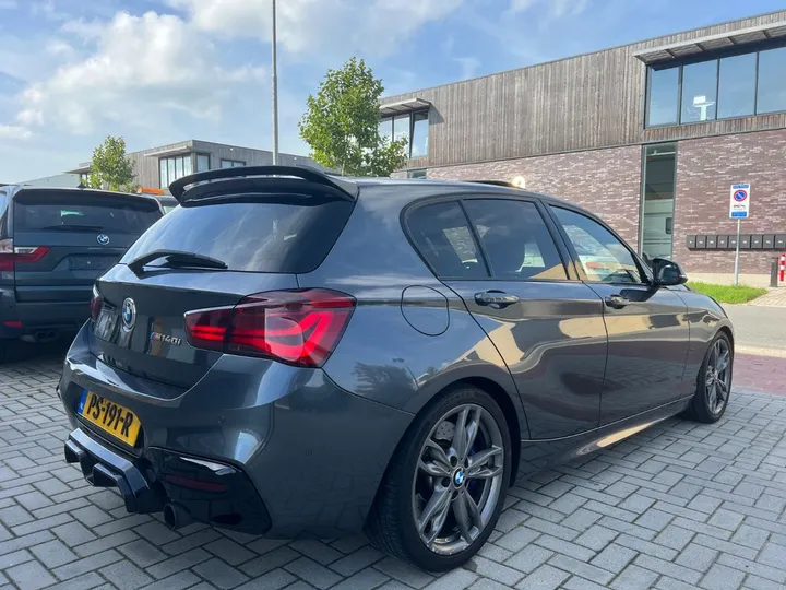 BMW M140i