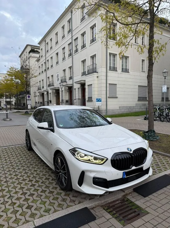 BMW 120