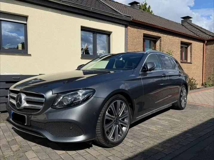 Mercedes-Benz E 300