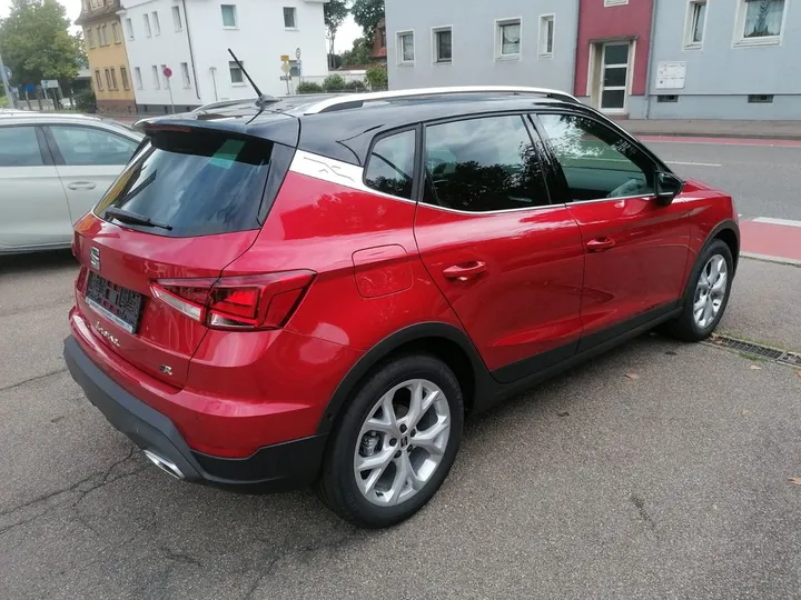 Seat Arona