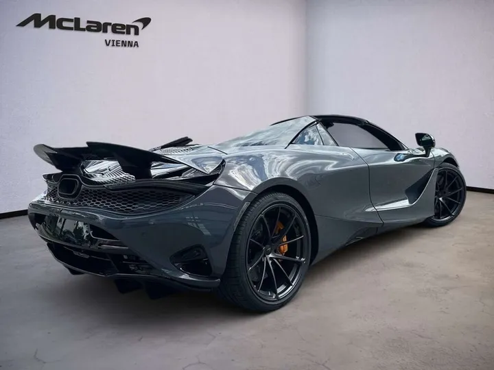 McLaren 750S