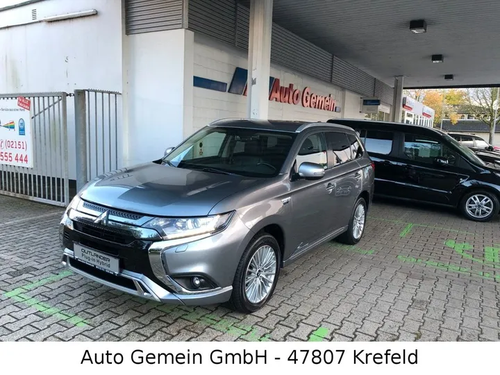 Mitsubishi Plug-in Hybrid Outlander