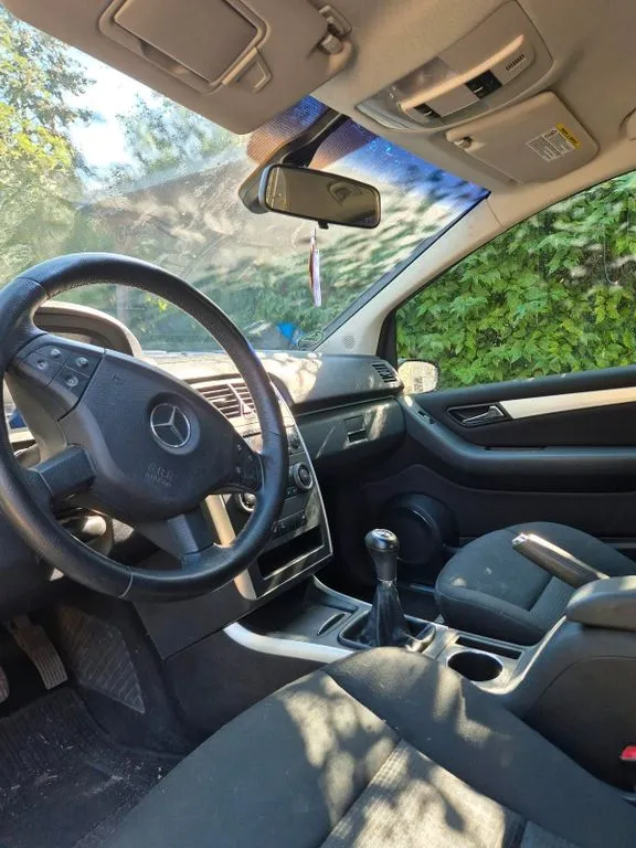 Mercedes-Benz B 170