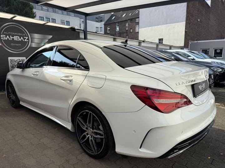 Mercedes-Benz CLA 220