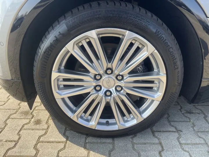 Cadillac LYRIQ