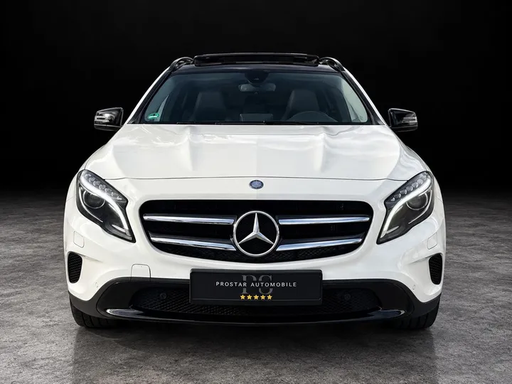Mercedes-Benz GLA 220