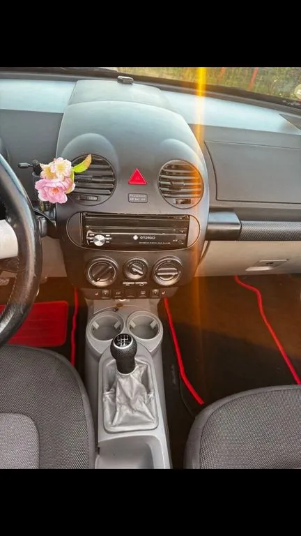 Volkswagen New Beetle