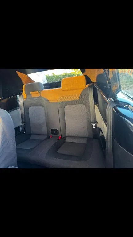 Volkswagen New Beetle