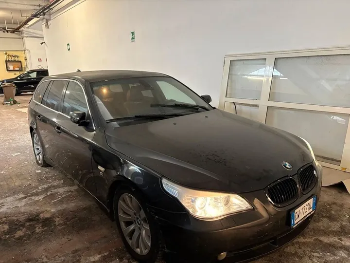 BMW 525