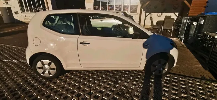 Volkswagen up!
