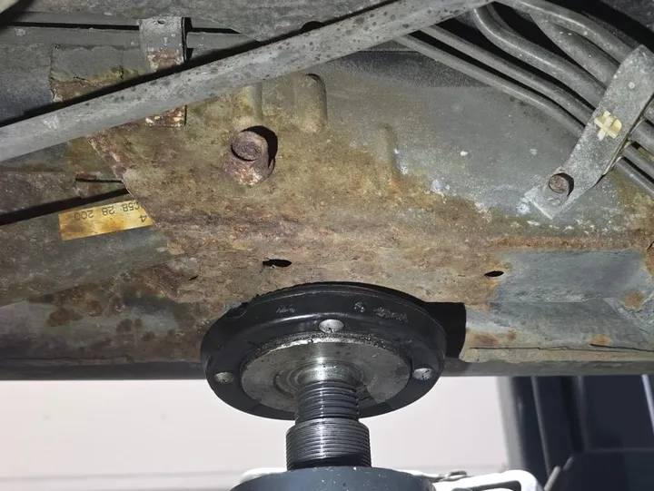 Mazda 323