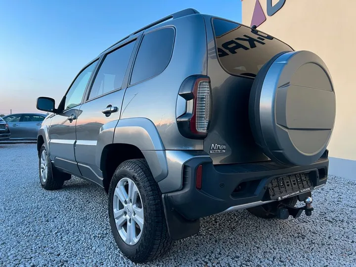 Lada Niva
