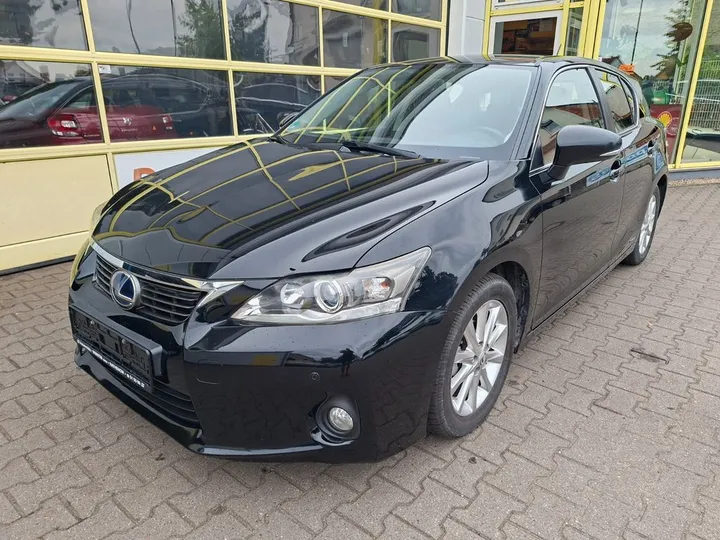 Lexus CT 200h