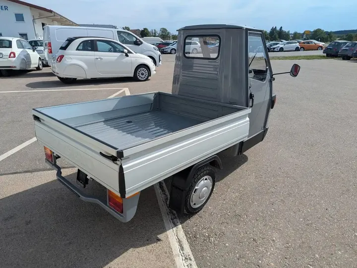 Piaggio APE