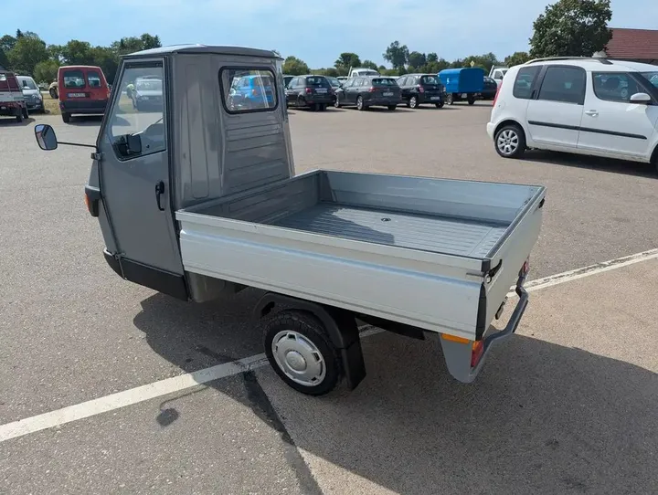 Piaggio APE