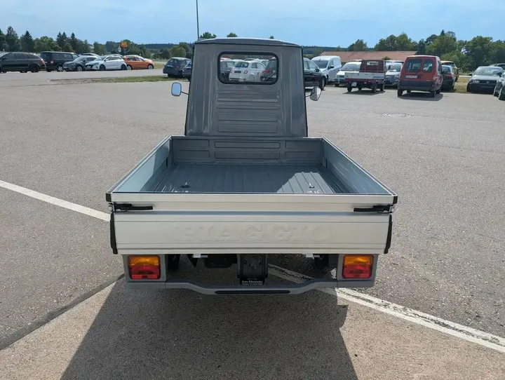 Piaggio APE