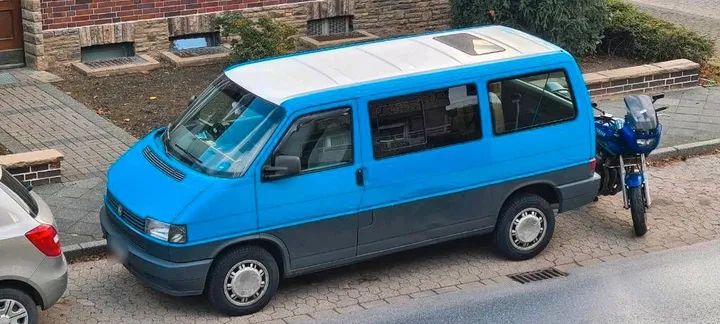Volkswagen T4 Caravelle