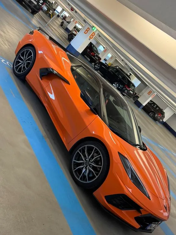 Corvette C8