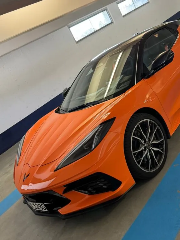 Corvette C8
