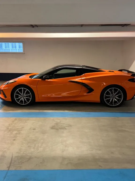 Corvette C8