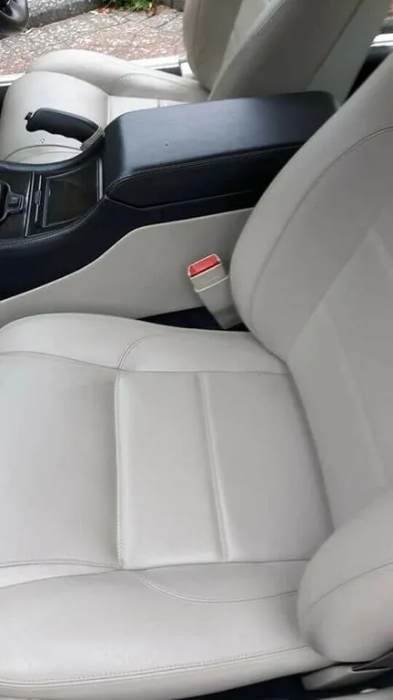 Jaguar XJR
