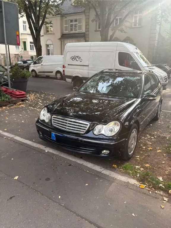 Mercedes-Benz C 180