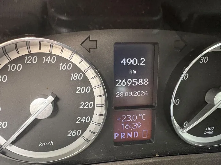Mercedes-Benz C 180