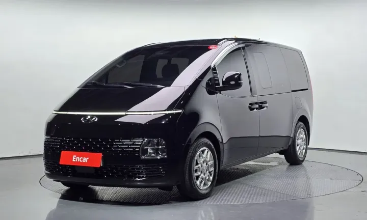 Hyundai Staria