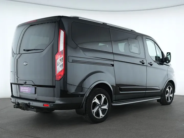 Ford Tourneo Custom
