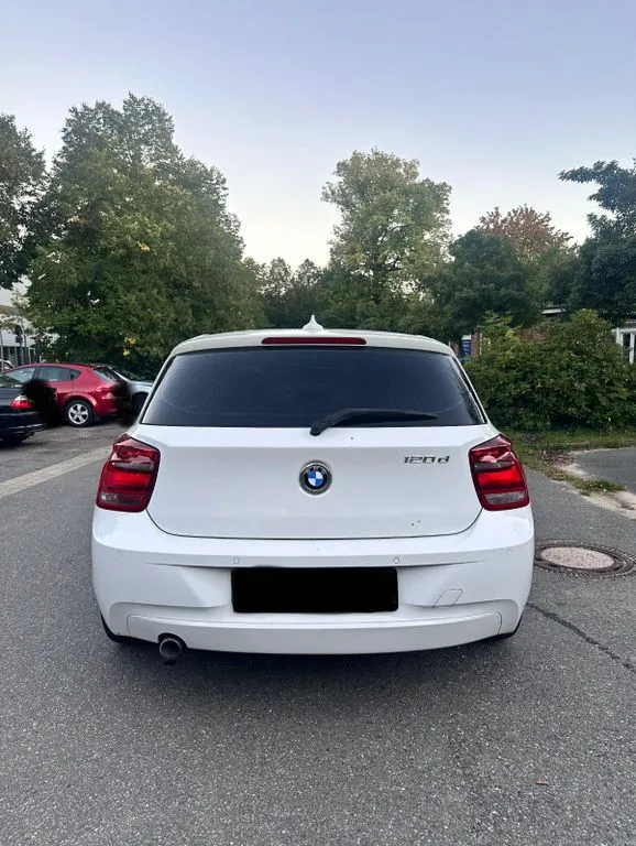 BMW 120
