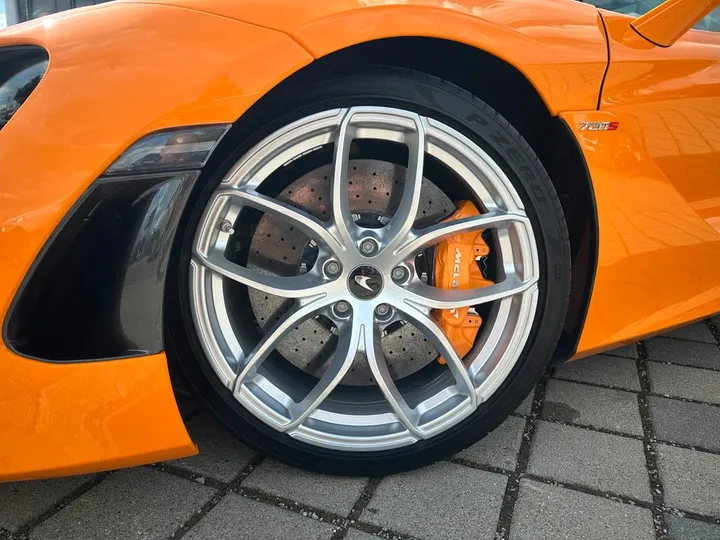 McLaren 720S