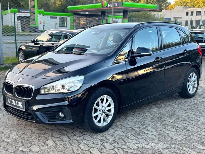 BMW 218
