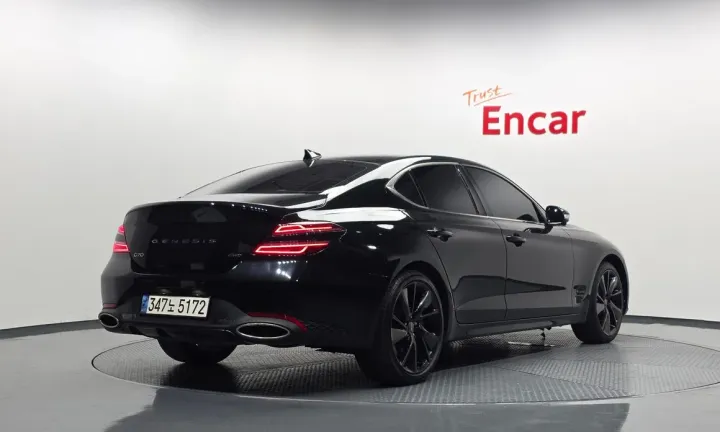 Genesis G70