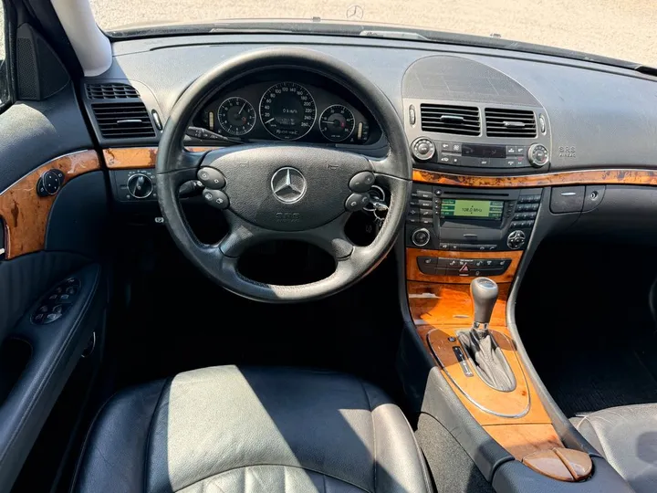 Mercedes-Benz E 320