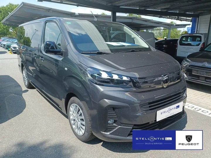 Peugeot Traveller