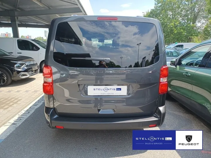 Peugeot Traveller