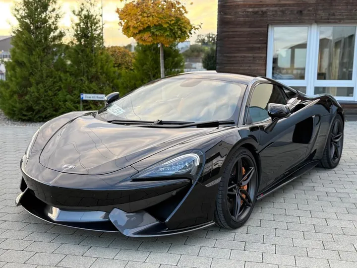 McLaren 570S
