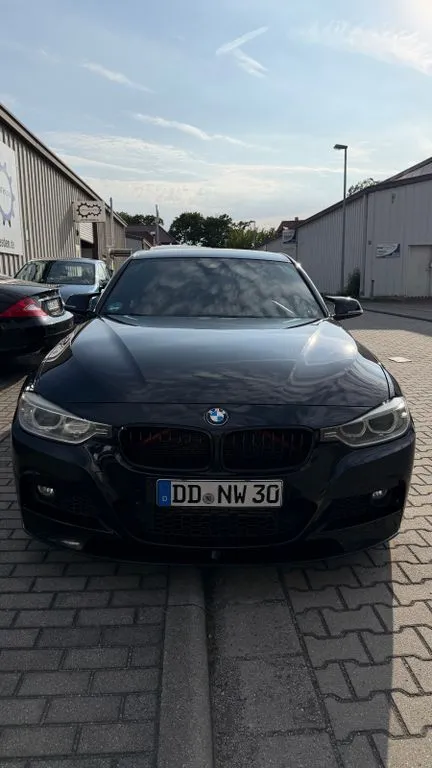 BMW 320