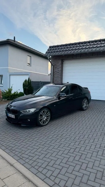 BMW 320